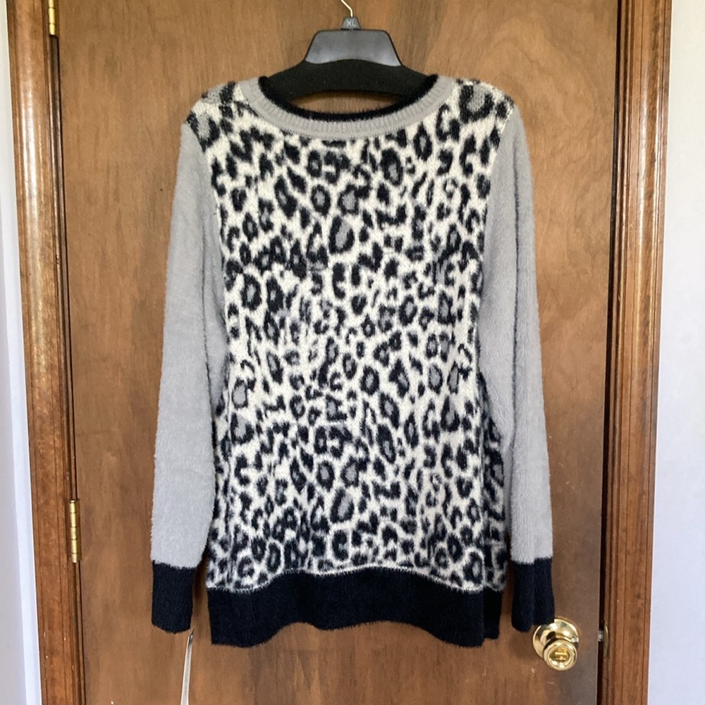Skye’s the Limit sweater abstract animal print comfy soft neutral 2X - Picture 8 of 17